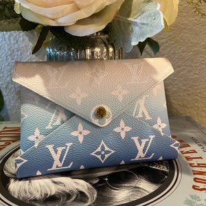 Monogram Giant By The Pool Medium Kirigami Pochette Insert Blue